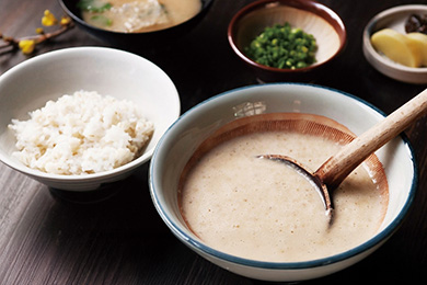 丸子（まりこ）のとろろ汁