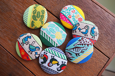 ハタオリ街（丸岡）のチロルリボン