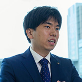 太田 晃 氏
